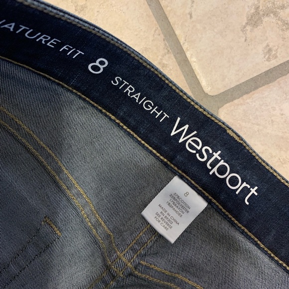 NWOT! Dressbarn Crystal Jeans - Picture 3 of 4